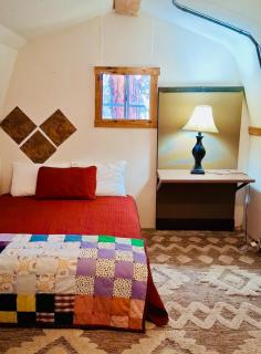 Charming Home with Stunning Pikes Peak Views - 4