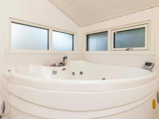 8 person holiday home in Ålbæk-By Traum - 2
