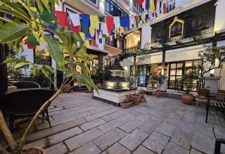 Central Courtyard Thamel - Kathmandu's Best Kept Secret - 4