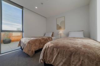 Stylish City Escape- 2BR with Private Deck - 1