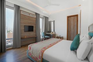 Hotel SG Continental Amritsar !! Prime Location ! Parking ! Open terrace - 0