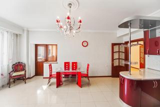 Super Central Location! Mayrig Building! 2 Bedroom Large Apartment with a Terrace! - 2