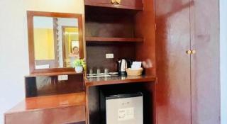 Alice in Wonderland Beach Hotel - 1