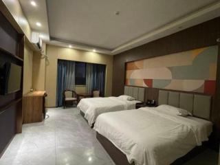 GreenTree Inn Yichun Mingyueshan Airport - 7