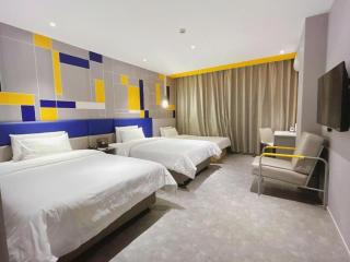 7 Days Inn Changsha Xingsha Zhongmaocheng Windows of the World - 8