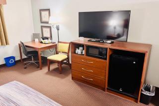 AmericInn by Wyndham Stillwater - 2