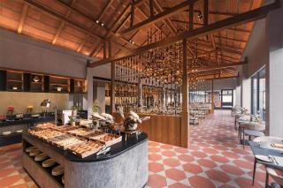 Hilton Hyderabad Genome Valley Resort & Spa - 3