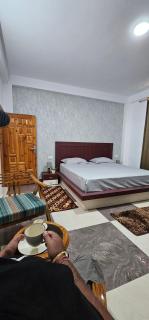 The Hill Crest, Fagu - 0