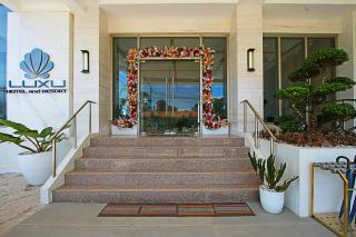 Luxu Hotel and Resort - 0