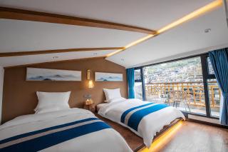 Fenghuang Sulv Yunzhu River View Homestay - 4