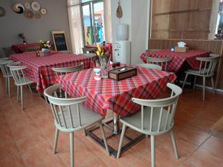 The Taksim Patong Beach Hotel - 9