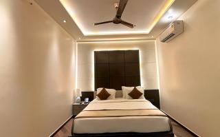 The Long D Hotel Surat Airport Rd - 1