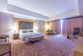 Wyndham Surabaya - 1