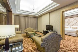 Wyndham Surabaya - 1