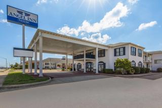 Angel Inn Near IMAX, a Travelodge by Wyndham - 9