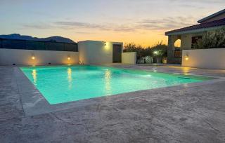 Lovely Apartment In Monte Longu - 1