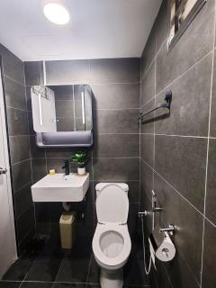 2-5pax Panda Homestay Midas Seri Alam TVGame Senibong - 6