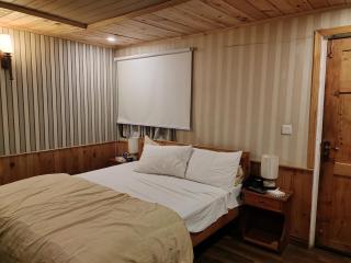 Grey Walls Mountain Huts & Cottages - 8