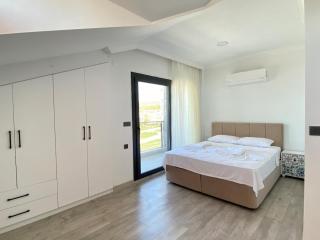 House of ALICE - Villa with Pool near Çalış Beach - 2