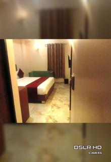 Accuotel Inn Minakshi - Indore - 7