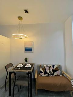 Gramercy Makati Condotel - 1