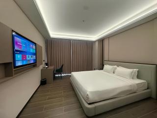 The MAJULAN Hotel - 9