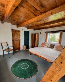 The Attic Library by AVVAs Stays - 8