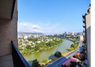 Sky-high comfort & city views - 0