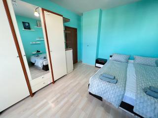 Lima 2BDR cozy Apt near Business Park w Work Desk - 1