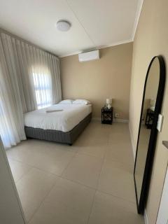 The Onyx Luxury Apartment - 2