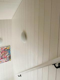 New Timber Holiday Home With Bay Views - 4