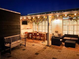 Seaside Retreat On A Budget - 3