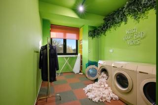 The Krown 11 - Premium Creative Suite in Ivory Residence - 8