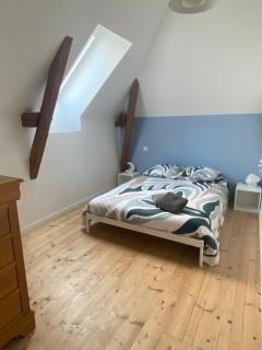 Gite 8-10 pers, 4 chambres, billard, jardin - 1