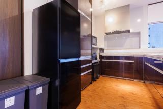 Up to 16 people BBQ with ocean view! Spacious 11th floor private parking lot with Japanese-style room for 4 cars Ryukyu tower 11F - 8