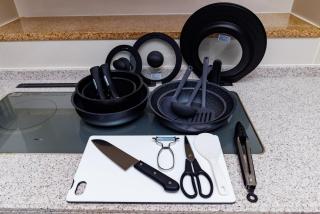 Up to 16 people BBQ with ocean view! Spacious 11th floor private parking lot with Japanese-style room for 4 cars Ryukyu tower 11F - 3