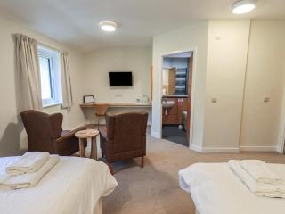Jubilee First-floor Twin Bedroom - 7