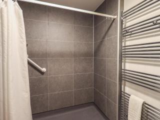 Jubilee First-floor Twin Bedroom - 1