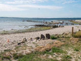 6 person holiday home in Rønde-By Traum - 7