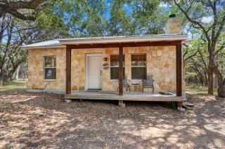 Cabins at Flite Acres - Mountain Laurel - 4