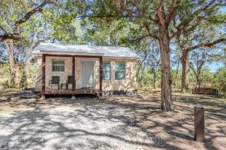 Cabins at Flite Acres - Coyote Cabin - 8