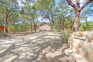 Cabins at Flite Acres - Coyote Cabin - 5