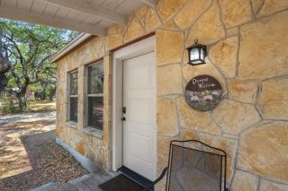 Cabins at Flite Acres - Desert Willow - 5