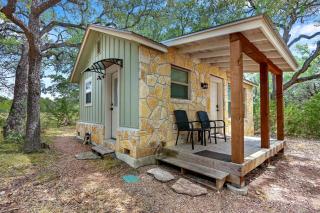 Cabins at Flite Acres - Mockingbird Cabin - 5