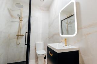 Eden Quay Guesthouse Private Rooms - 2