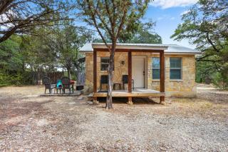 Cabins at Flite Acres - Morning Dove - 4