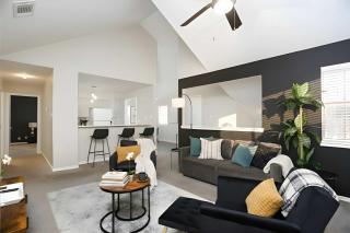 Algarita Lakeside 2BD-2BA Near Airport & Downtown - 9