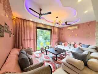 Modern Mirage 4BHK Stunning Luxury Spacez Villa - 0