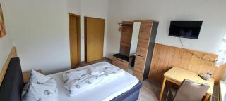 Hotel-Gasthof-Sonneneck - 4