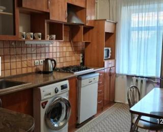 Трьохкімнатна квартира неподалік центру - 8